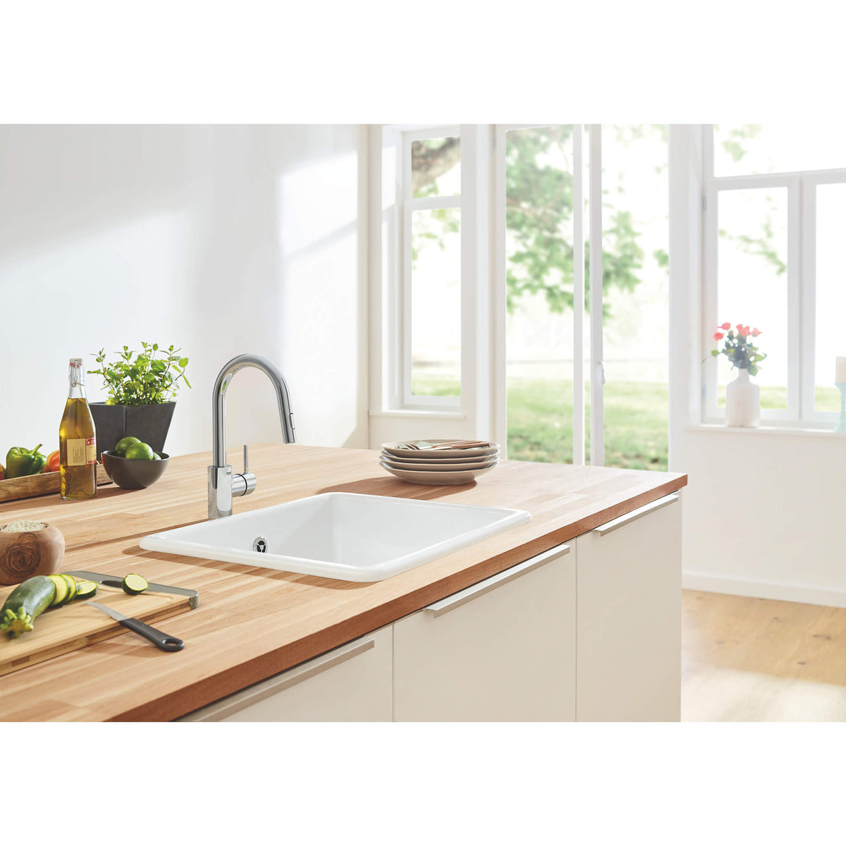 31479001 Single-Handle Pull Down Bar Faucet 1.75 GPM in CHROME