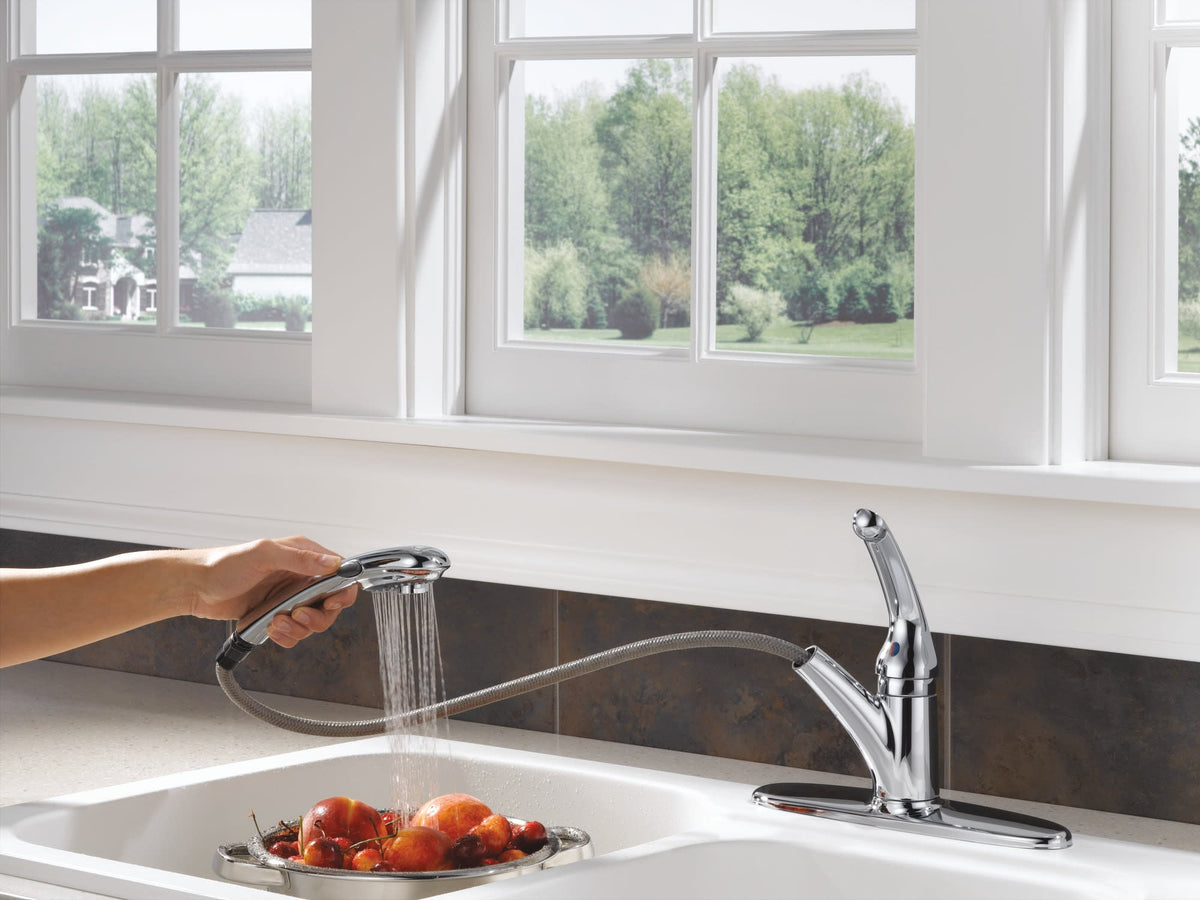 470-DST Signature Single Handle Pull-Out Kitchen Faucet Chrome