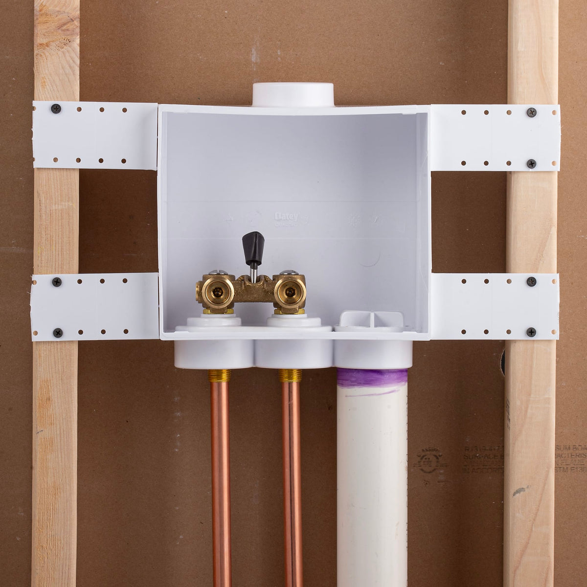 38535 Quadtro, Single Lever, Copper CPVC Washing Machine Outlet Box - Standard Pack