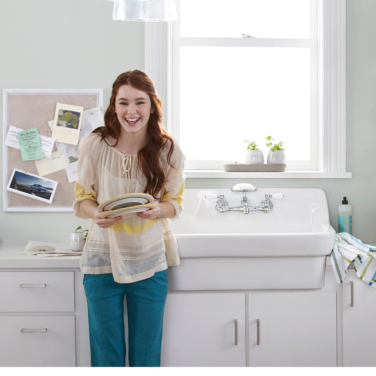 9062008.020 30 x 22-Inch Vitreous China 2-Hole Single-Bowl Country Kitchen Sink White