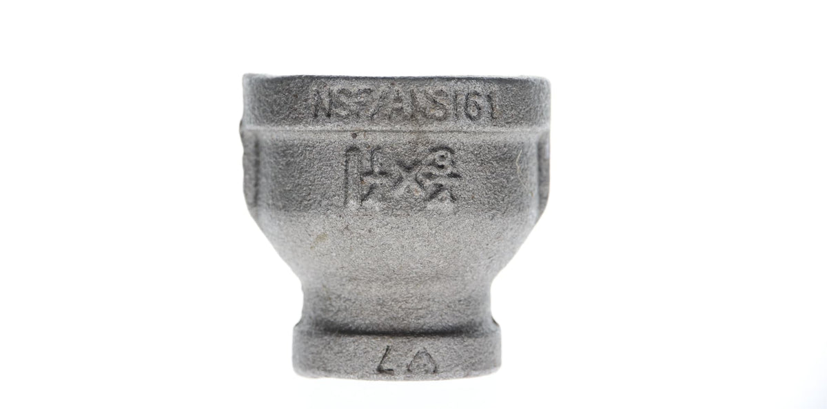 521-373 1-1/2" x 1/2" Black Iron Coupling