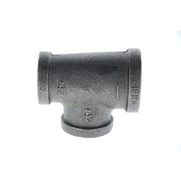 520-644 1-1/4" x 3/4" x 3/4" Black Iron Tee