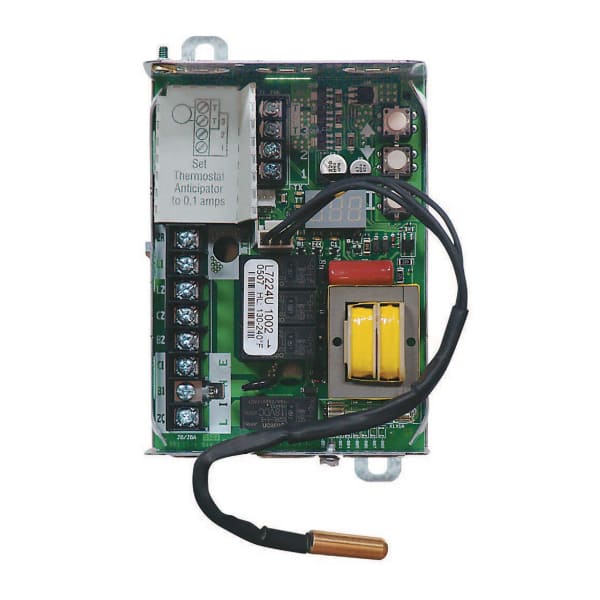 L7224U1002/U Universal Electronic Oil Aquastat with EnviraCOM Communication