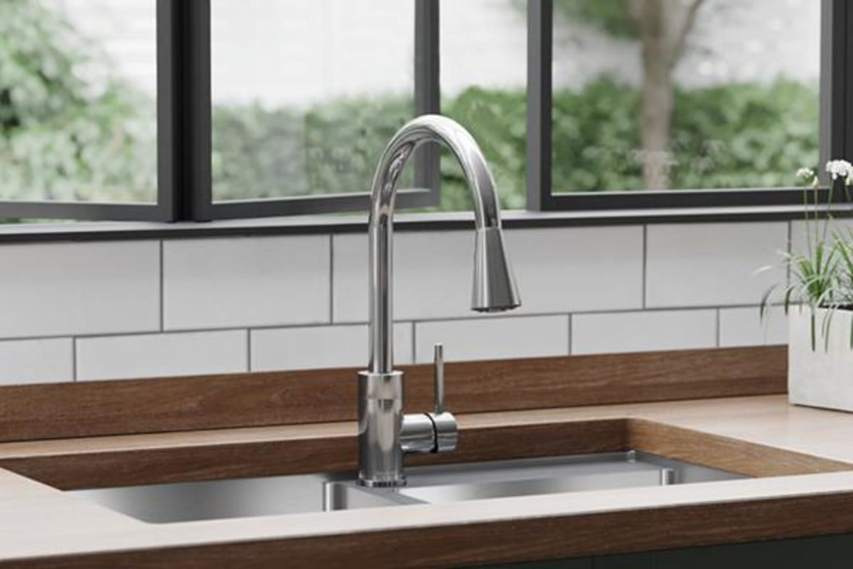 LKAV3031CR Avado Single Hole Kitchen Faucet with Pull-Down Spray and Forward Only Lever Handle Chrome