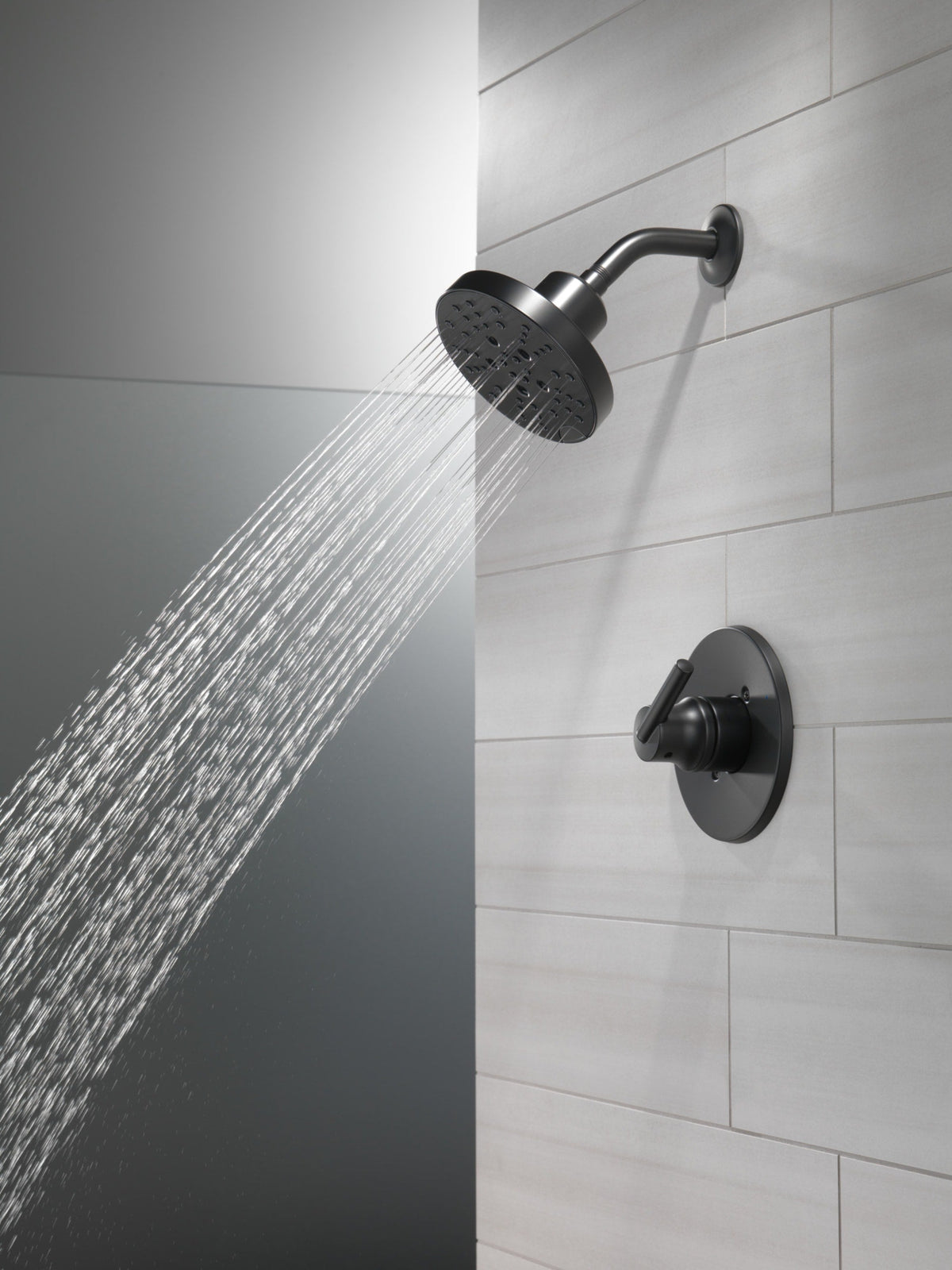 52688-BL Universal H2OKinetic® 3-Setting Raincan Shower Head Matte Black