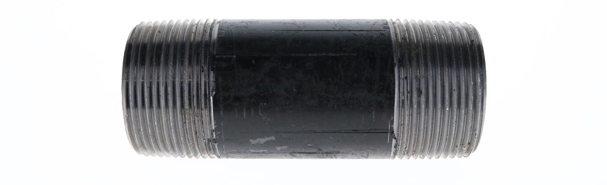 586-045 1-1/4" x 4-1/2" - Black Iron Nipple