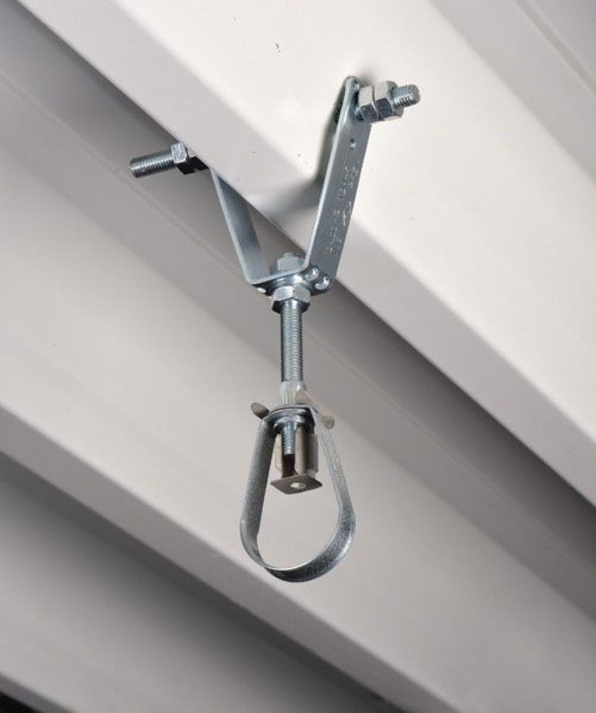 1150200EG 115 Standard Duty Loop Hanger, 2" Pipe, 2.375" (60.3 mm) OD, 3/8" Rod